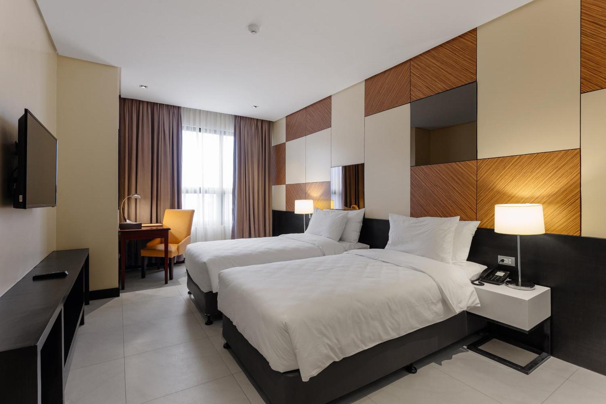 Summit Hotel Tacloban Kültér fotó