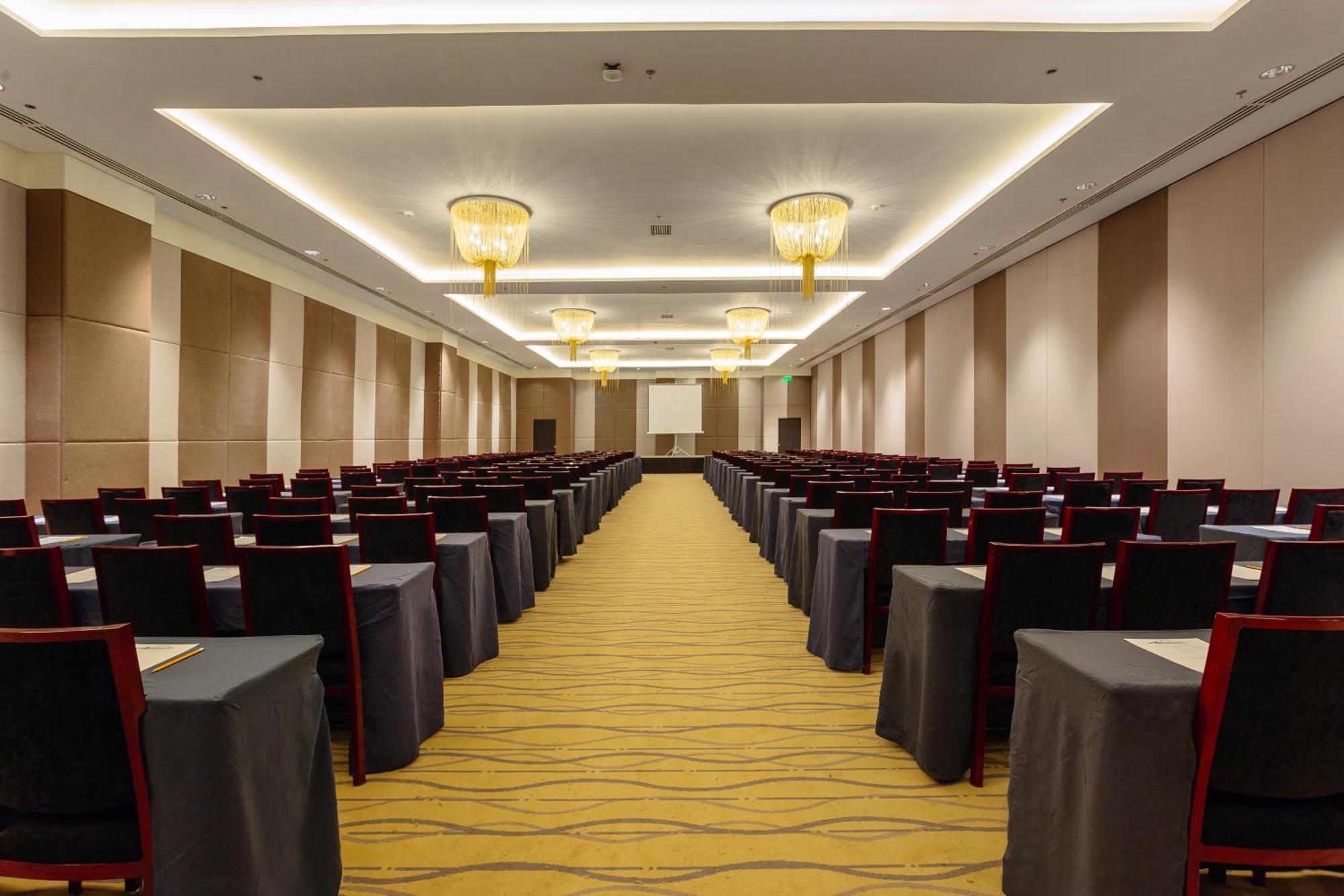 Summit Hotel Tacloban Kültér fotó