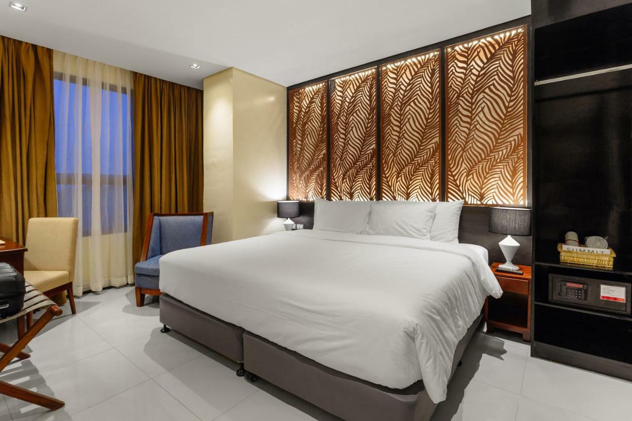 Summit Hotel Tacloban Kültér fotó