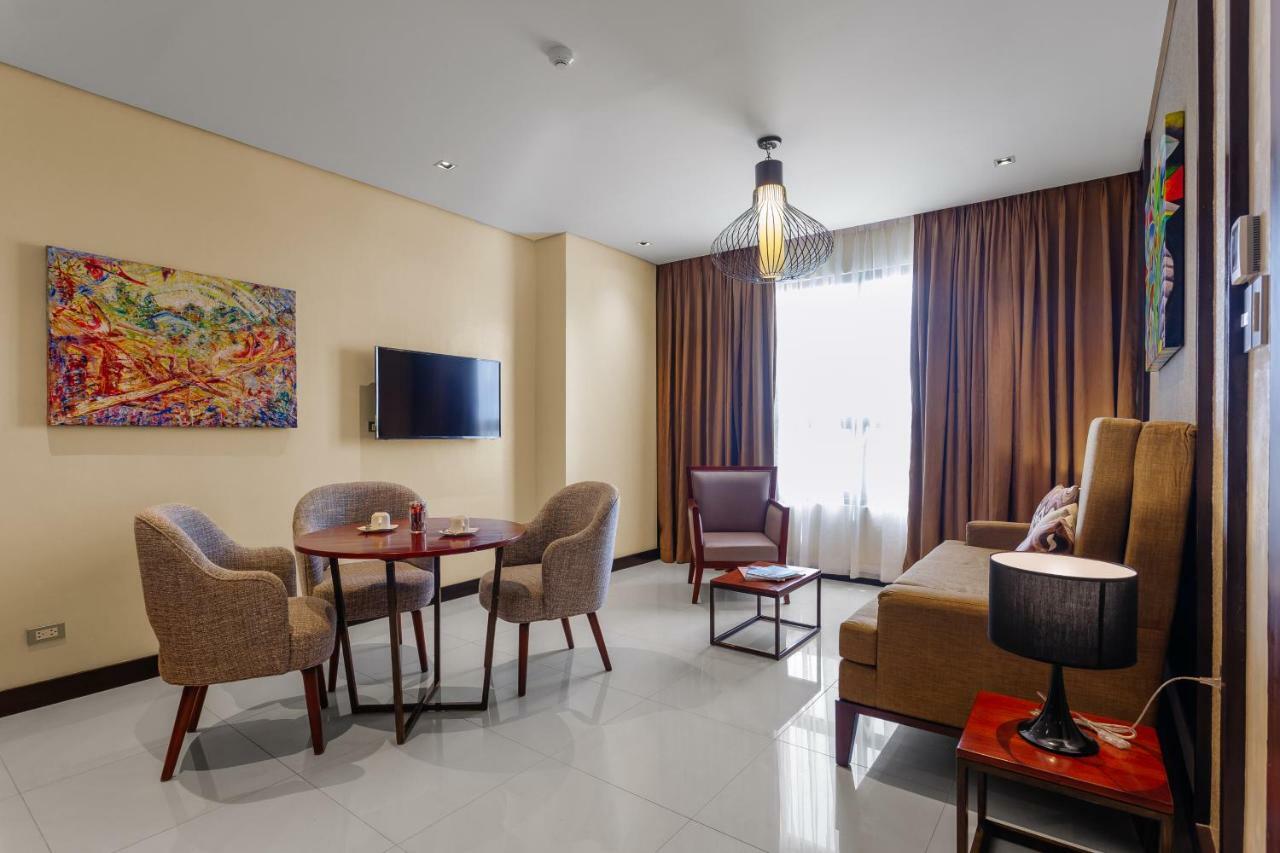 Summit Hotel Tacloban Kültér fotó