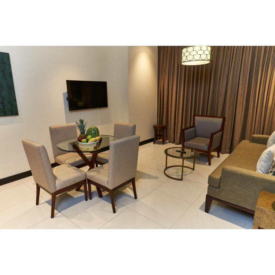 Summit Hotel Tacloban Kültér fotó