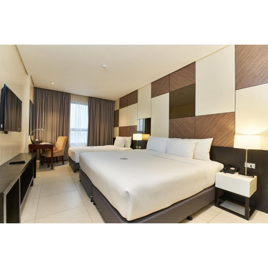 Summit Hotel Tacloban Kültér fotó